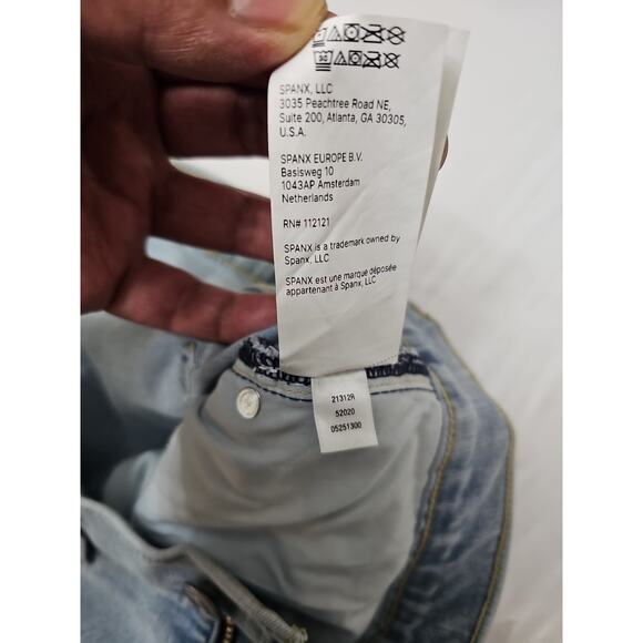 Spanx Women's Faded Light Blue jeans Size 12 5 Pockets - Picture 9 of 10
